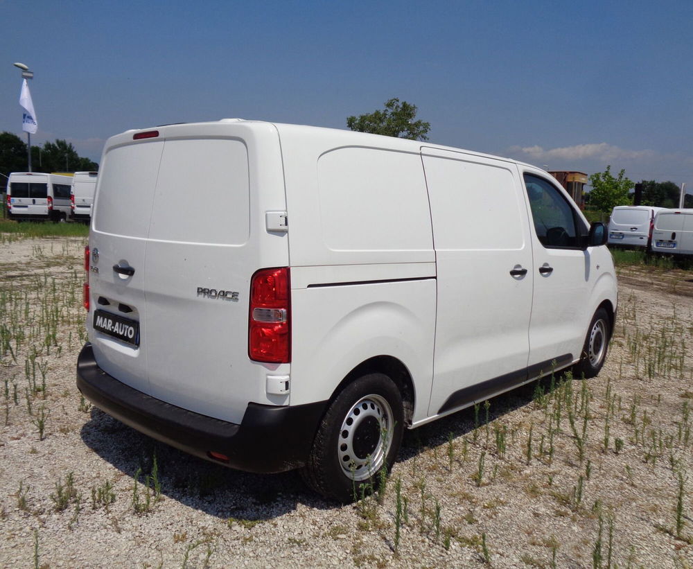 Toyota Proace 1.6D 115CV S&S PC-TN Furgone Compact 4p.10q del 2019 usata a Belluno (3)