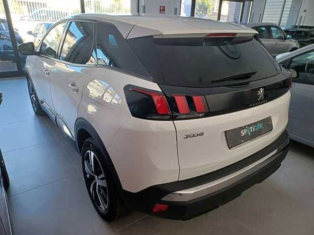 Peugeot 3008 usata a Lecce (8)