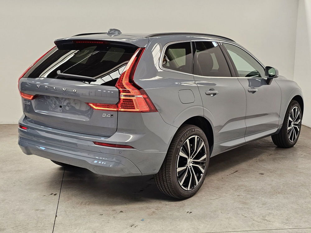 Volvo XC60 nuova a Como (4)