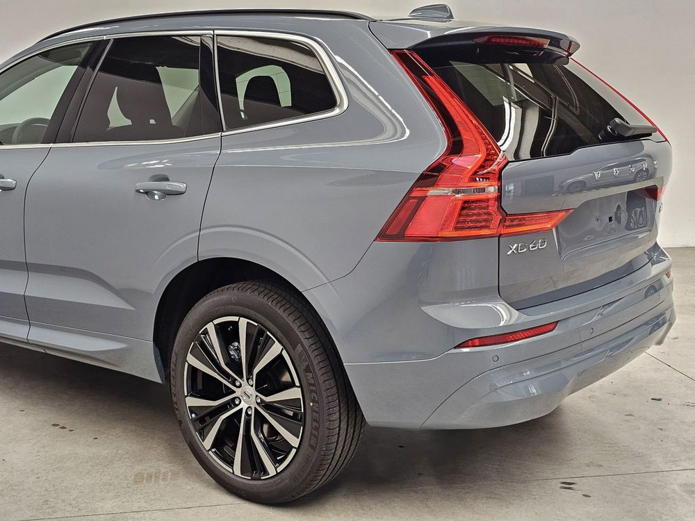 Volvo XC60 nuova a Como (6)