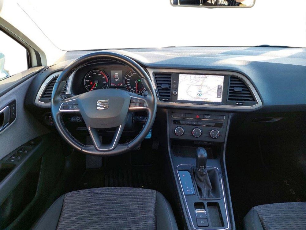 SEAT Leon ST 1.5 TGI DSG Style del 2020 usata a Triggiano (3)