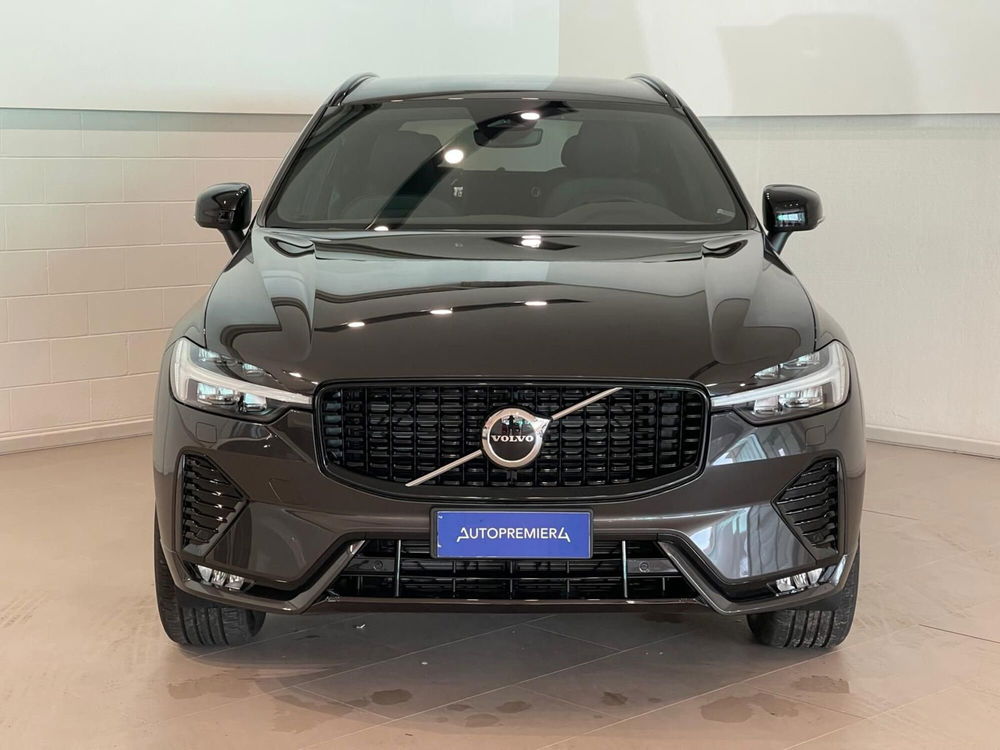 Volvo XC60 nuova a Como (5)