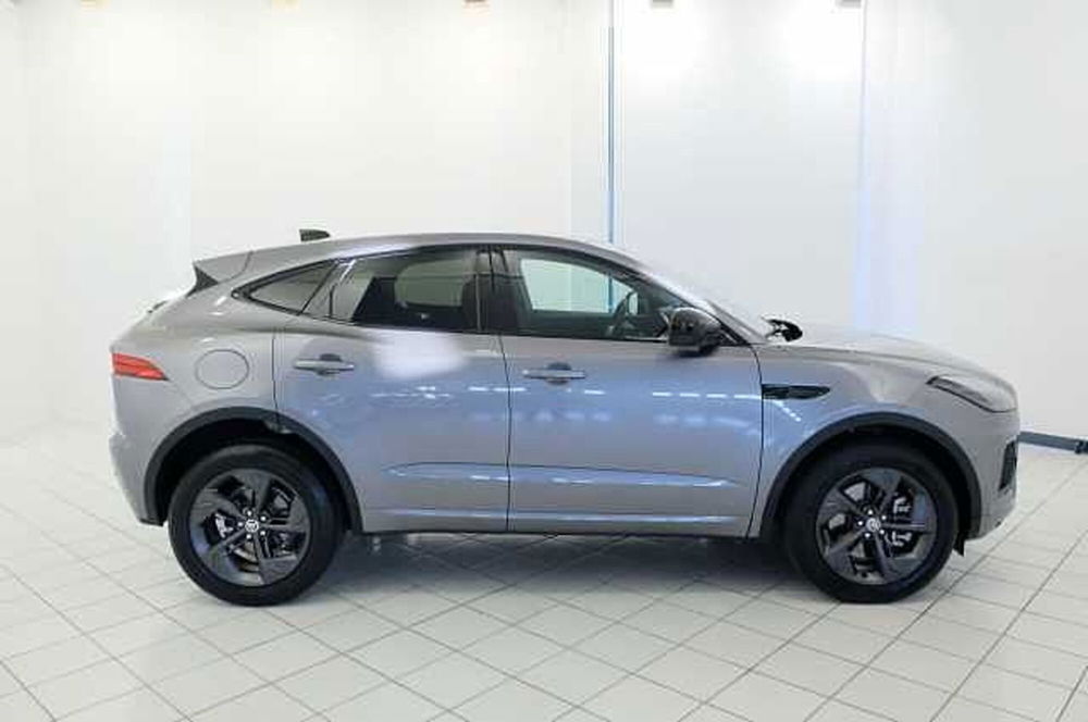 Jaguar E-Pace usata a Mantova (6)