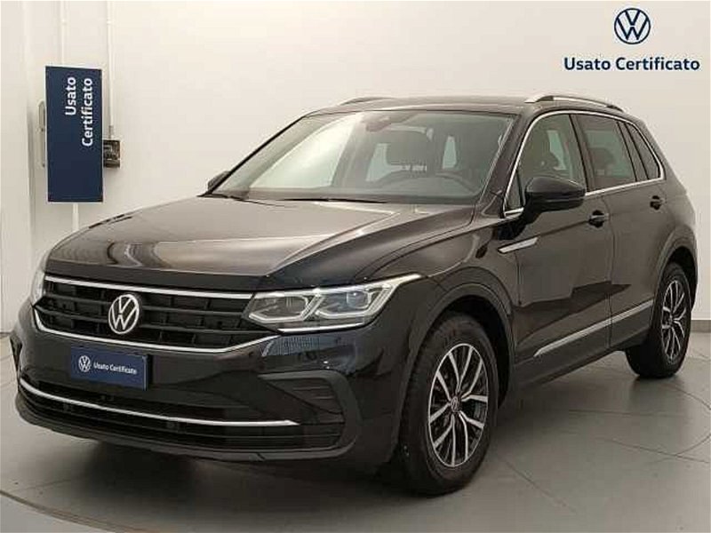 Volkswagen Tiguan 1.5 TSI ACT Life del 2020 usata a Busto Arsizio