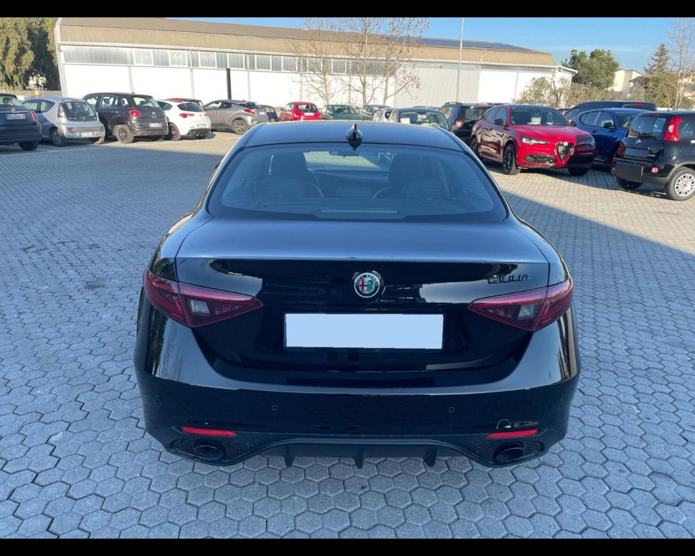 Alfa Romeo Giulia usata a Lucca (5)