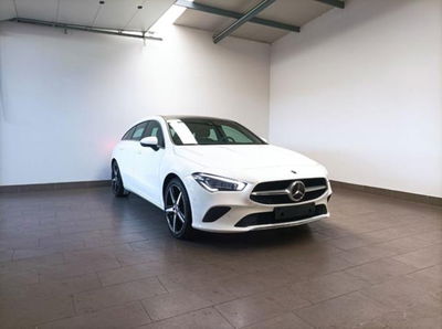 Mercedes-Benz CLA Shooting Brake 180 Shooting Brake Sport del 2021 usata a Magenta