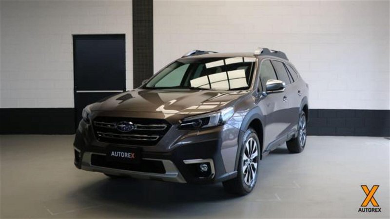 Subaru Outback 2.5i Lineartronic Premium nuova a Olgiate Olona