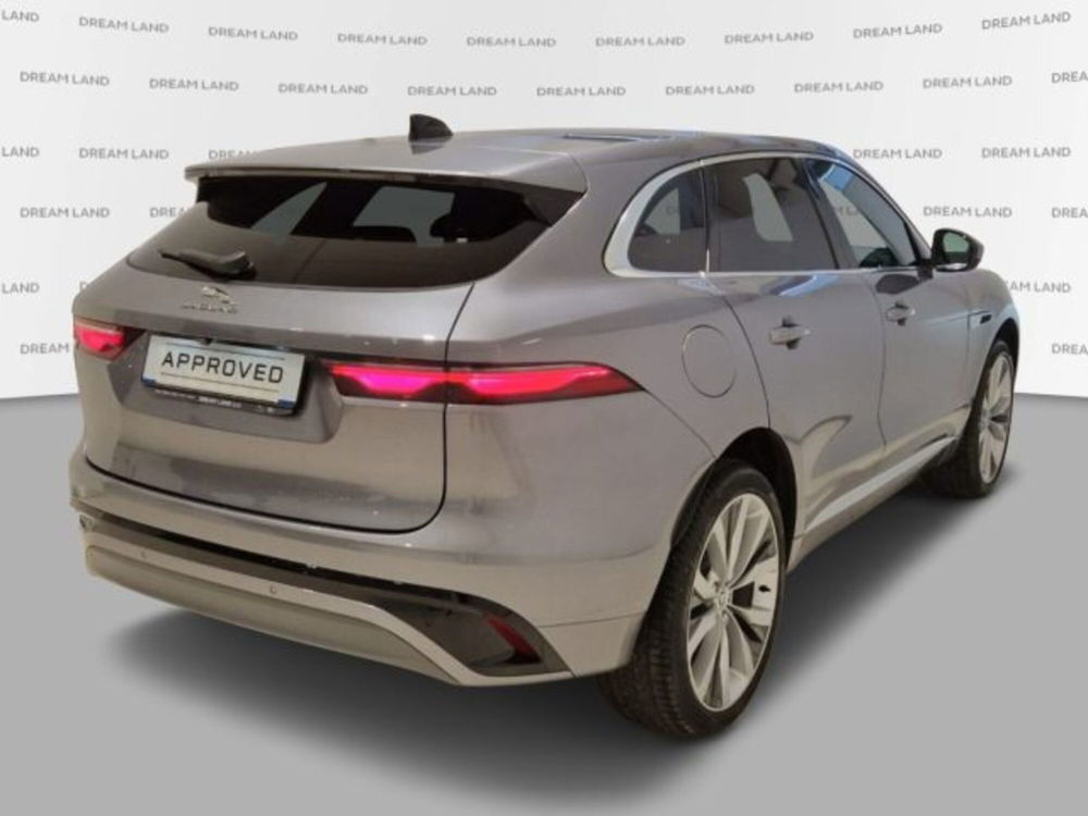 Jaguar F-Pace usata a Livorno (11)