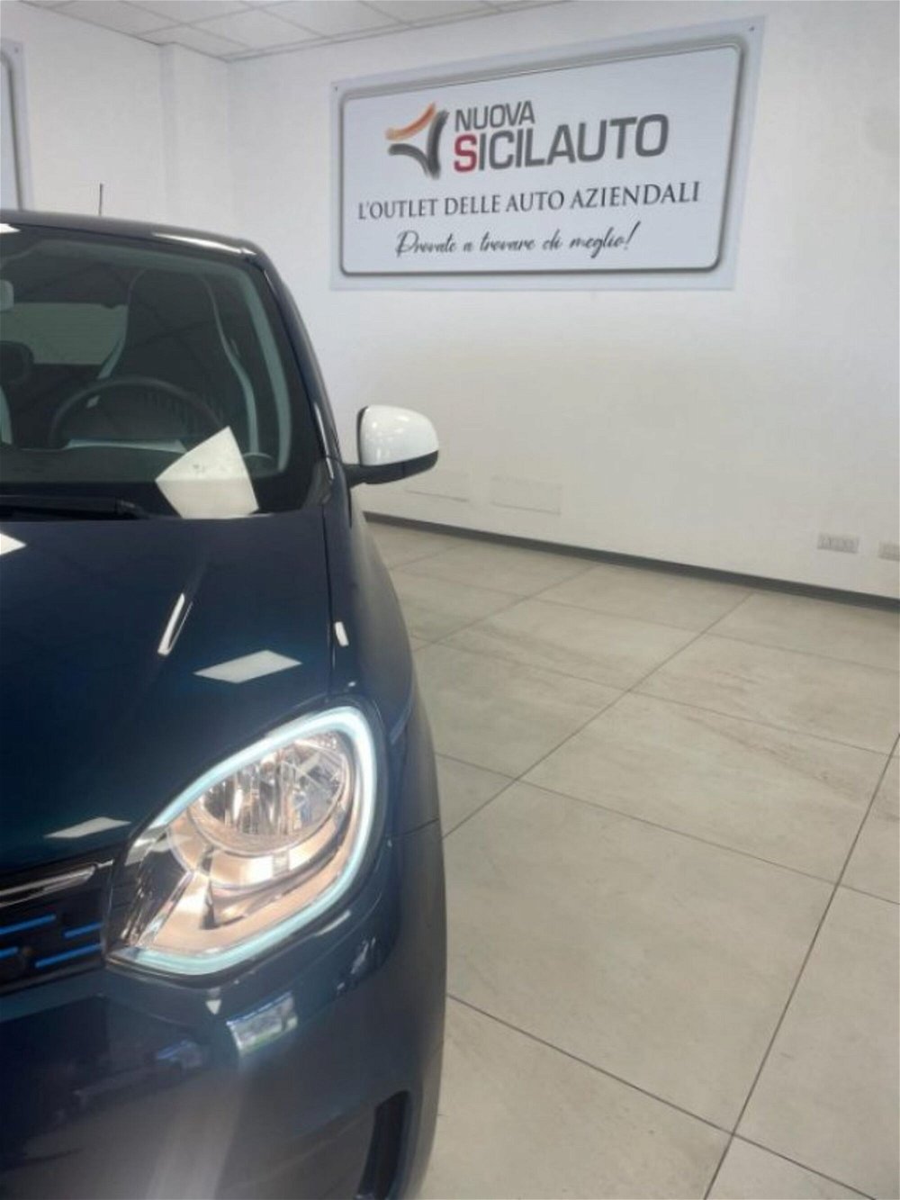 Renault Twingo Electric Zen  del 2021 usata a Palermo (3)