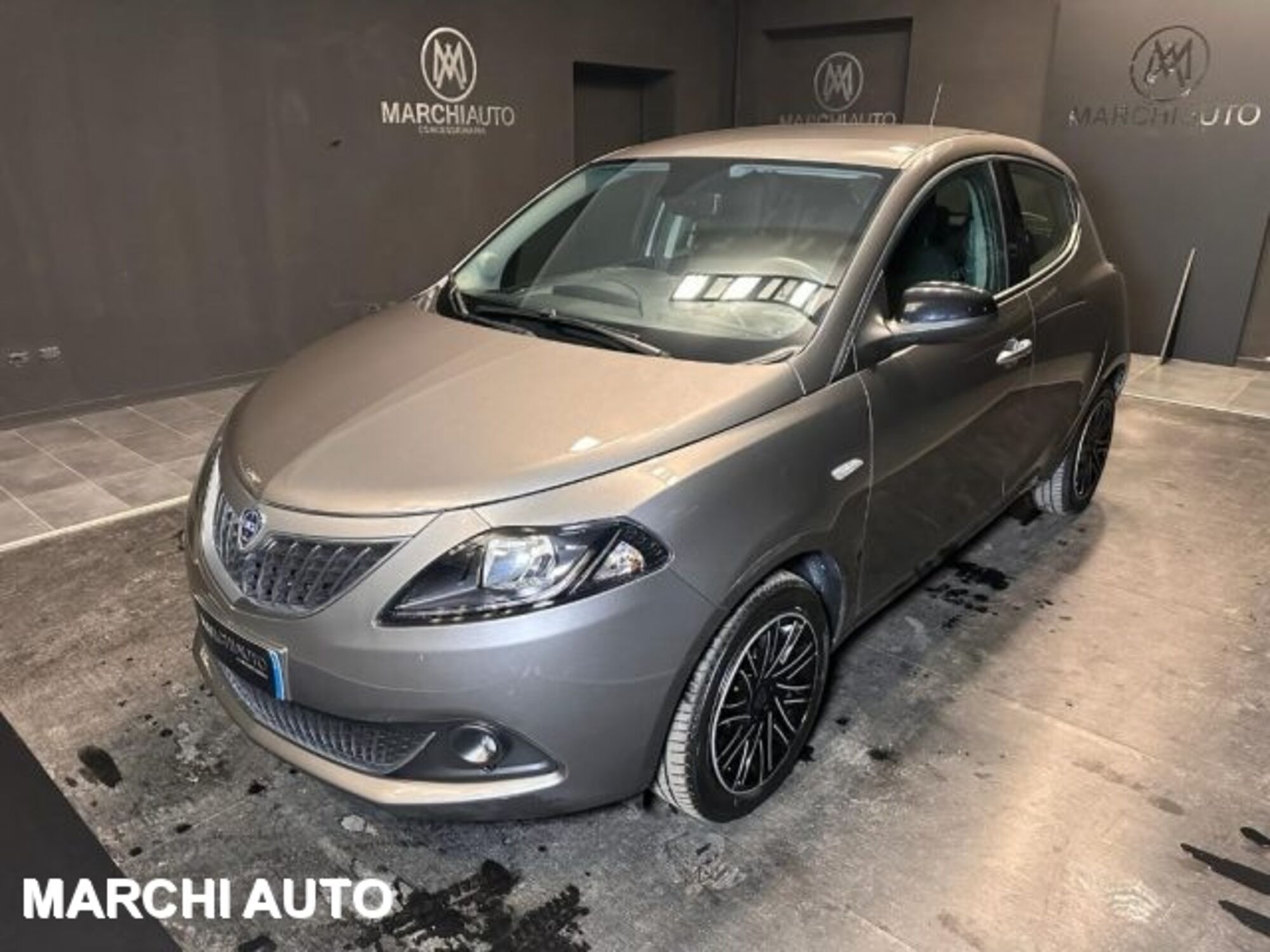 Lancia Ypsilon 1.0 FireFly 5 porte S&amp;S Hybrid Ecochic Gold  del 2022 usata a Bastia Umbra