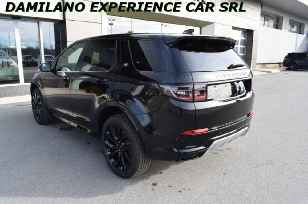 Land Rover Discovery Sport nuova a Cuneo (7)