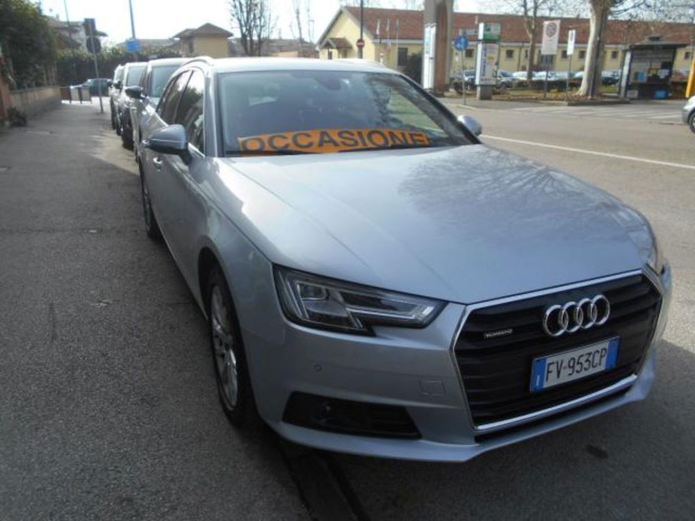 Audi A4 Avant 3.0 V6 TDI F.AP. qu. S tr. Adv. del 2019 usata a Bra (2)