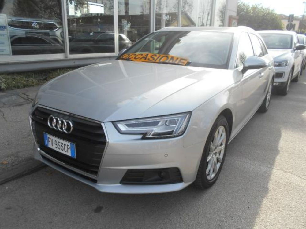 Audi A4 Avant 3.0 V6 TDI F.AP. qu. S tr. Adv. del 2019 usata a Bra (5)