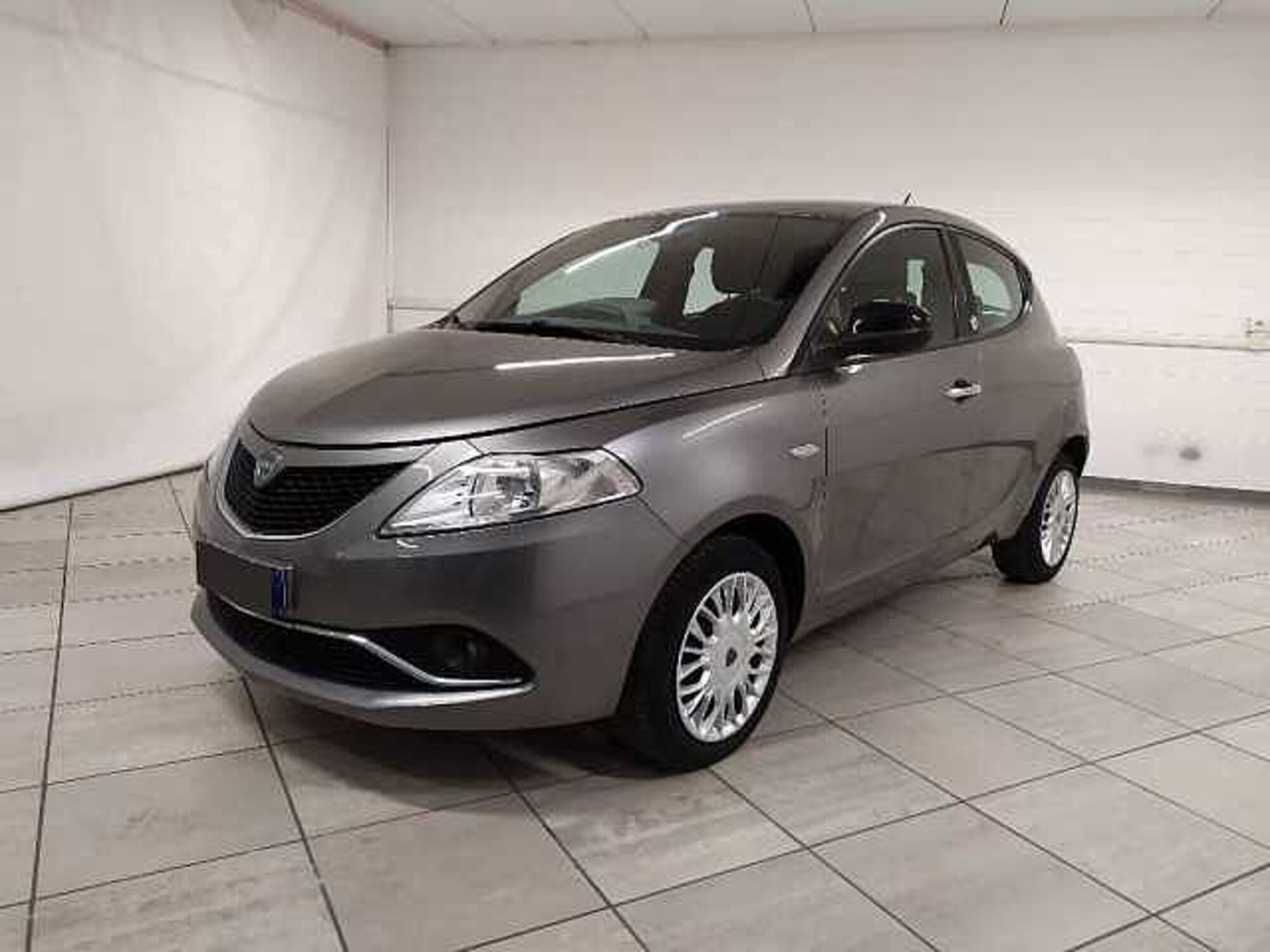 Lancia Ypsilon 1.2 69 CV 5 porte GPL Ecochic Gold  del 2017 usata a Cuneo