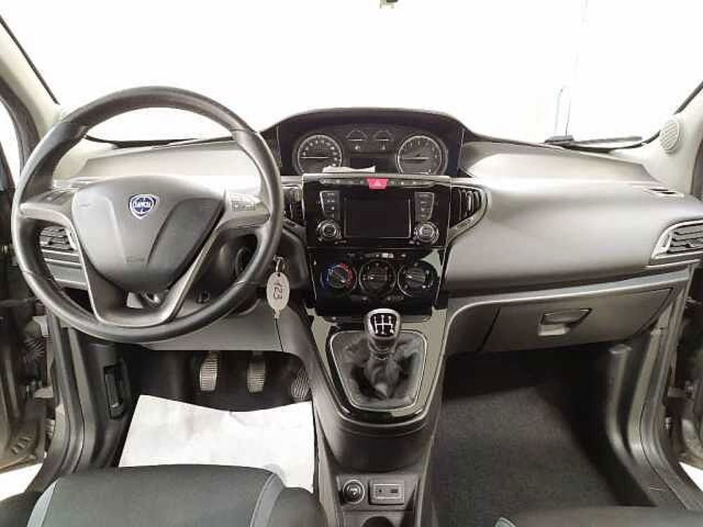 Lancia Ypsilon usata a Cuneo (13)