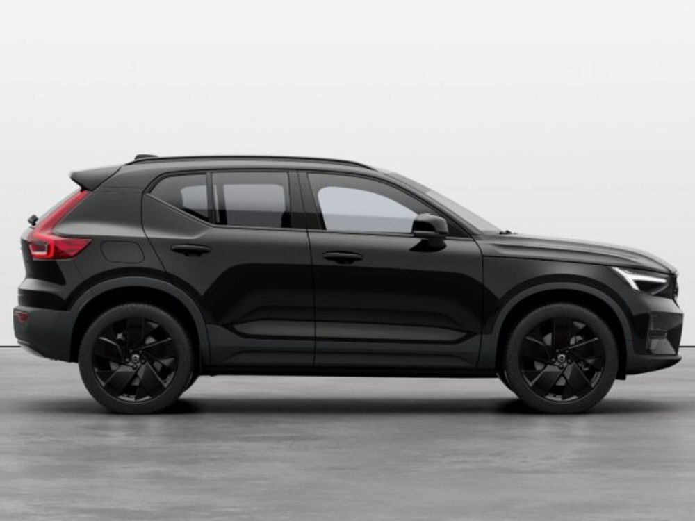 Volvo XC40 nuova a Modena (6)