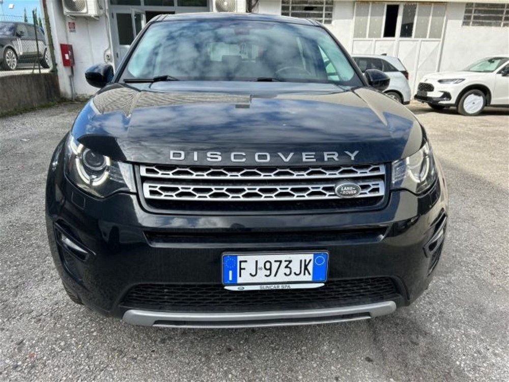 Land Rover Discovery Sport 2.0 TD4 150 CV HSE  del 2017 usata a Massarosa (2)