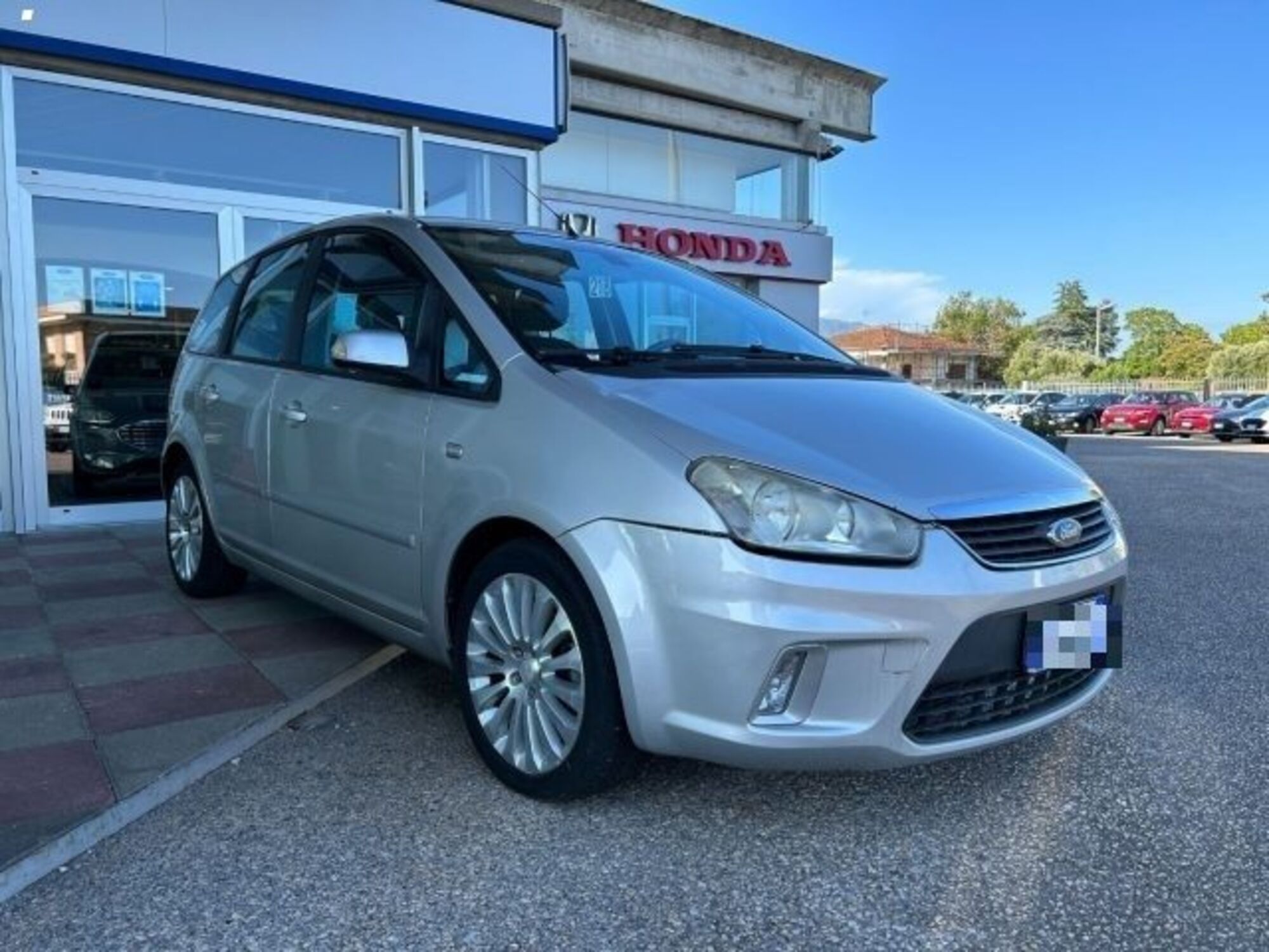 Ford C-Max 1.6 TDCi 110 CV Titanium DPF  del 2008 usata a Massarosa