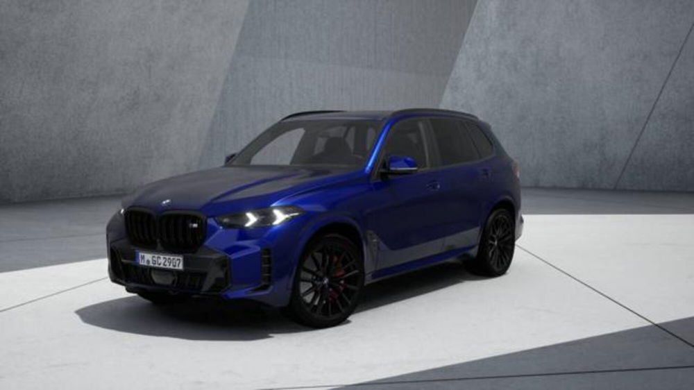 BMW X5 M60i 48V nuova a Modena (2)