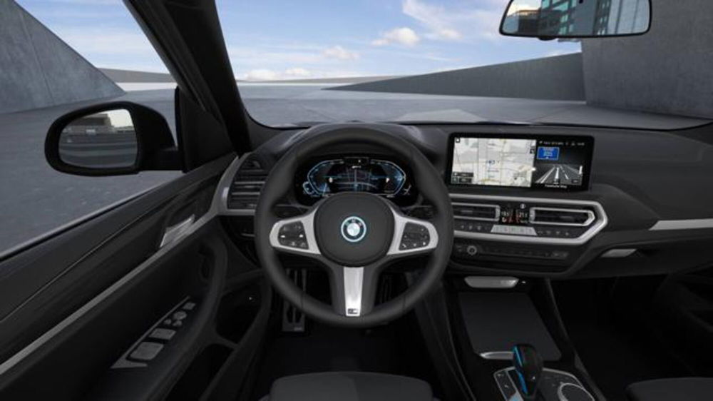 BMW iX3 nuova a Modena (14)