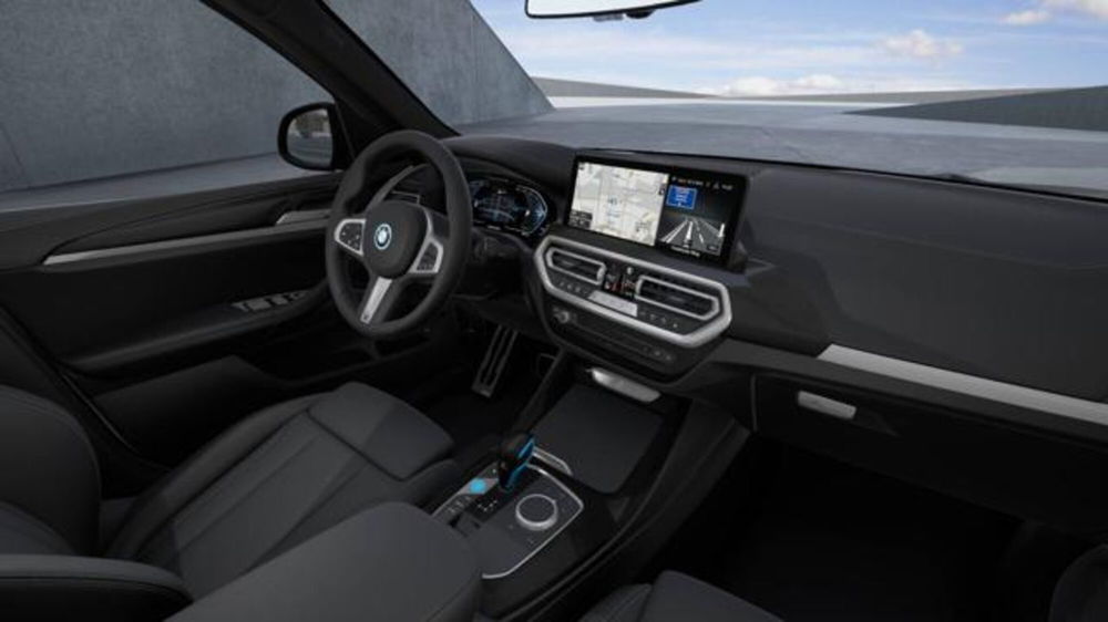 BMW iX3 nuova a Modena (15)