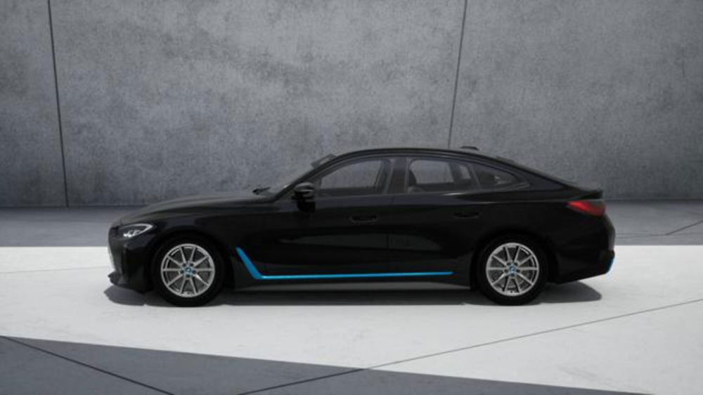 BMW i4 i4 edrive40 Sport nuova a Modena (4)