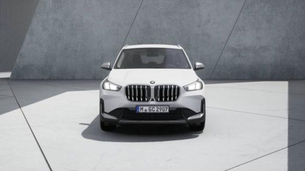 BMW X1 nuova a Modena (3)