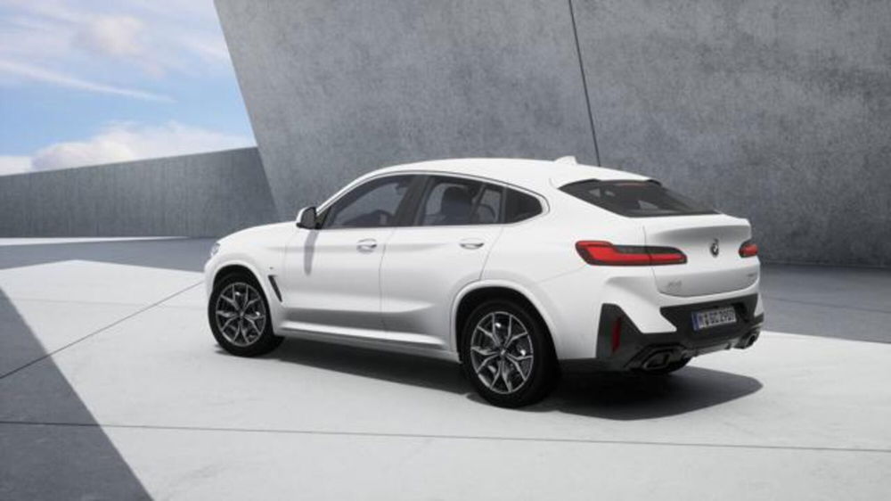 BMW X4 xdrive30i mhev 48V Msport auto nuova a Modena (2)