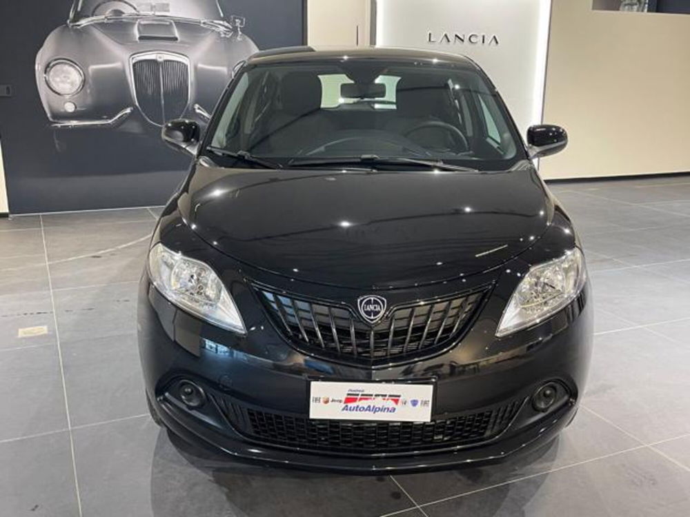 Lancia Ypsilon nuova a Aosta (9)