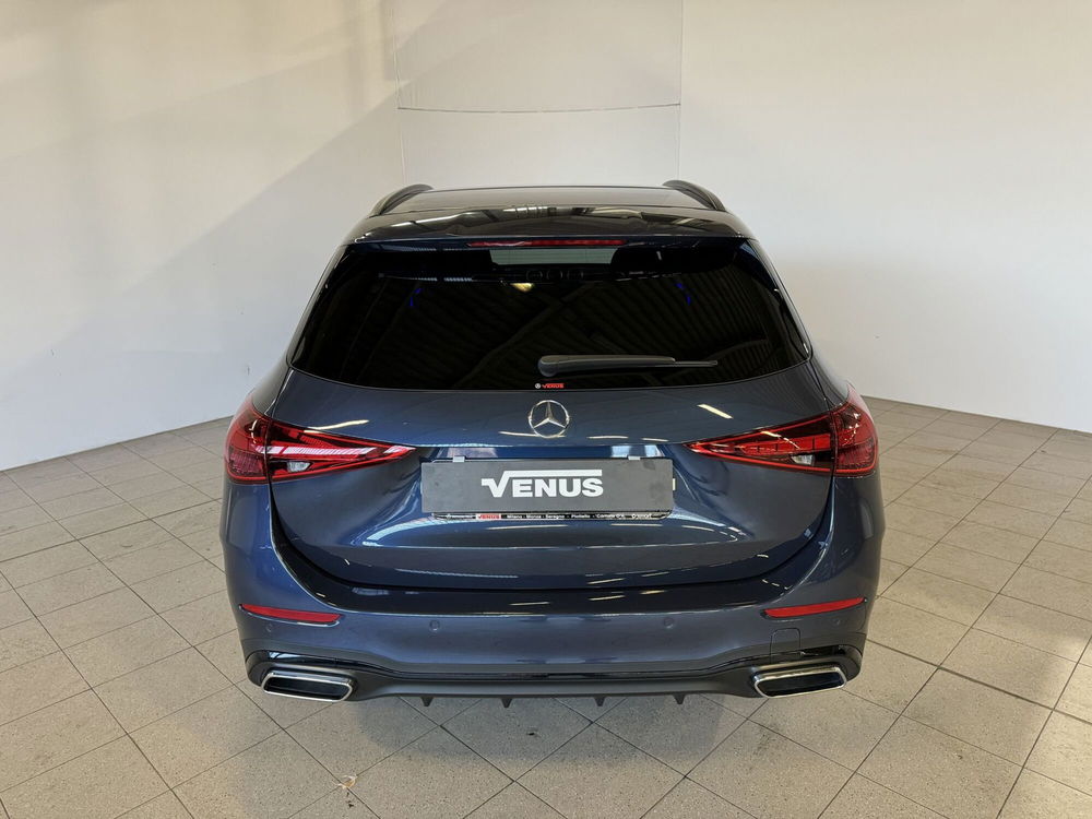 Mercedes-Benz Classe C Station Wagon 300 de Plug-in hybrid Premium Plus del 2023 usata a Monza (5)