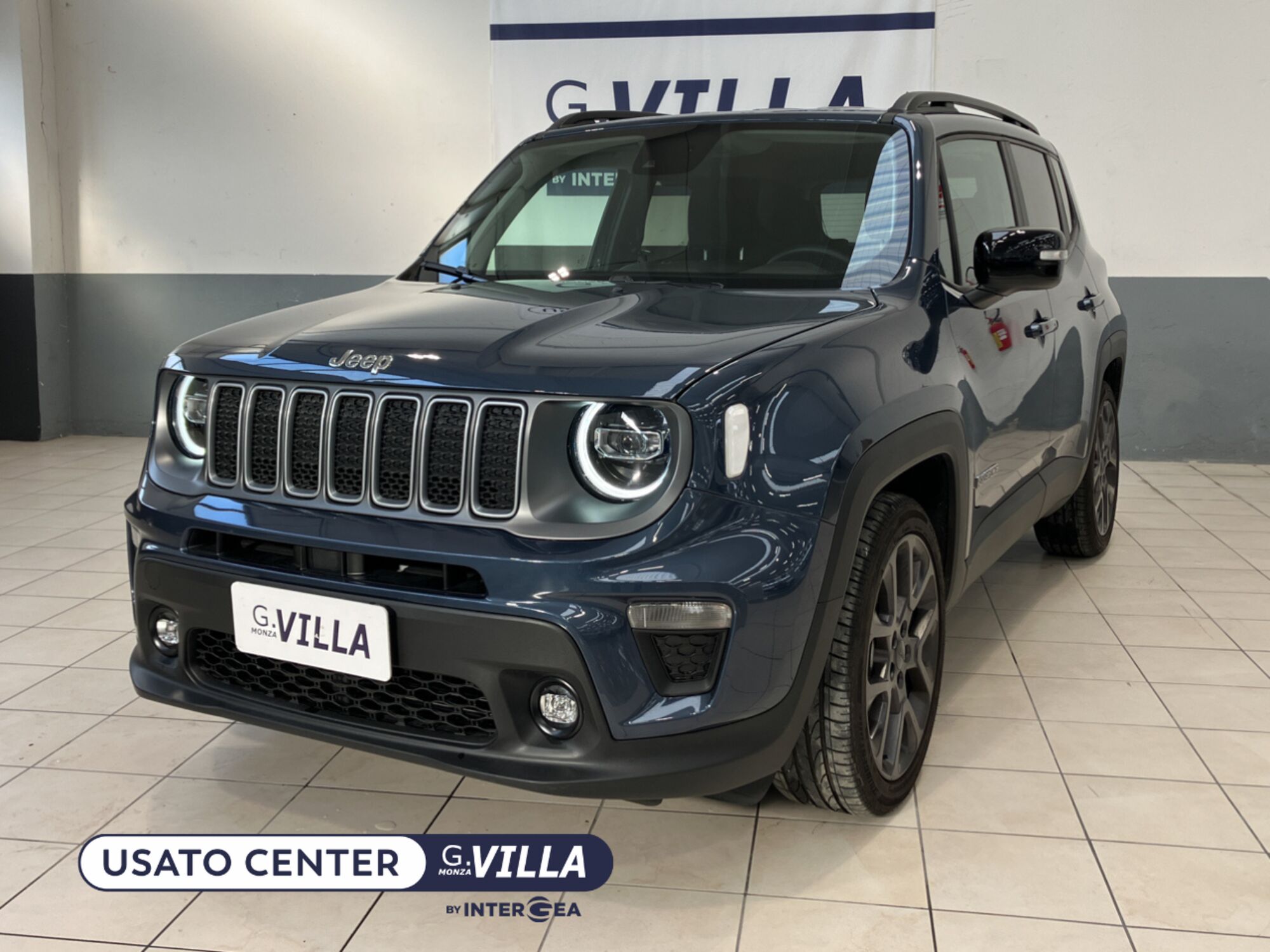 Jeep Renegade 1.5 Turbo T4 MHEV Limited  del 2023 usata a Monza