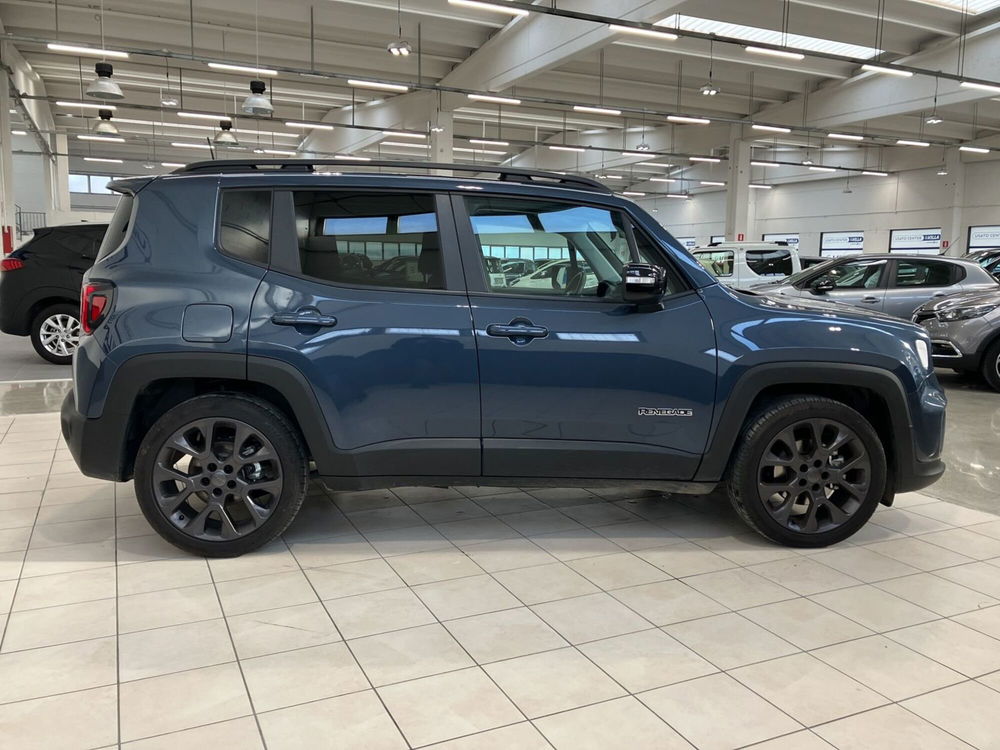 Jeep Renegade 1.5 Turbo T4 MHEV Limited  del 2023 usata a Monza (4)