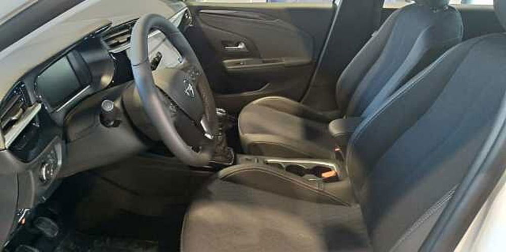 Opel Corsa nuova a Viterbo (8)