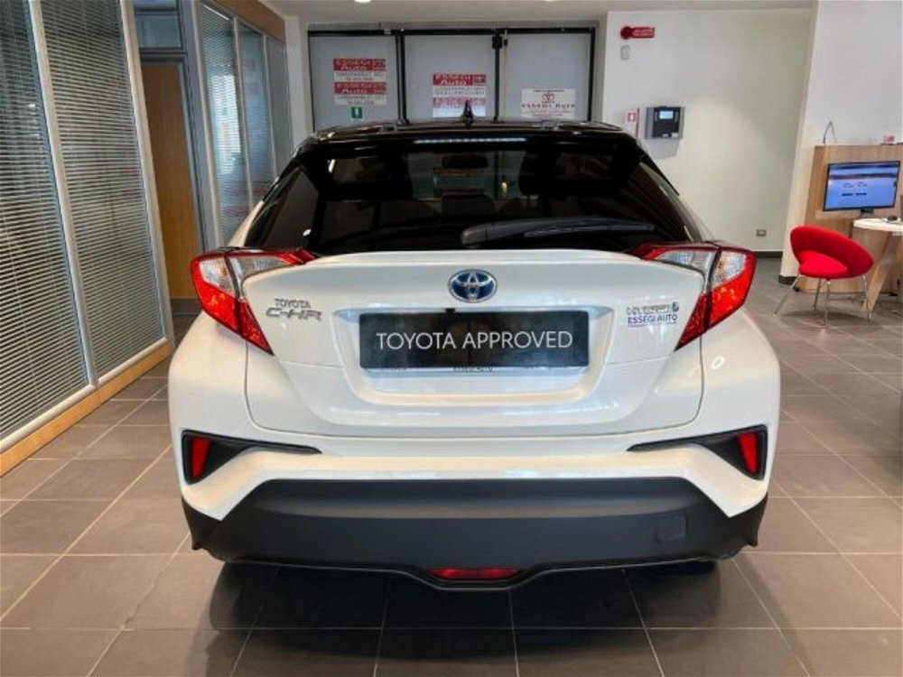 Toyota Toyota C-HR 1.8 hv Active fwd e-cvt del 2019 usata a Albano Vercellese (4)