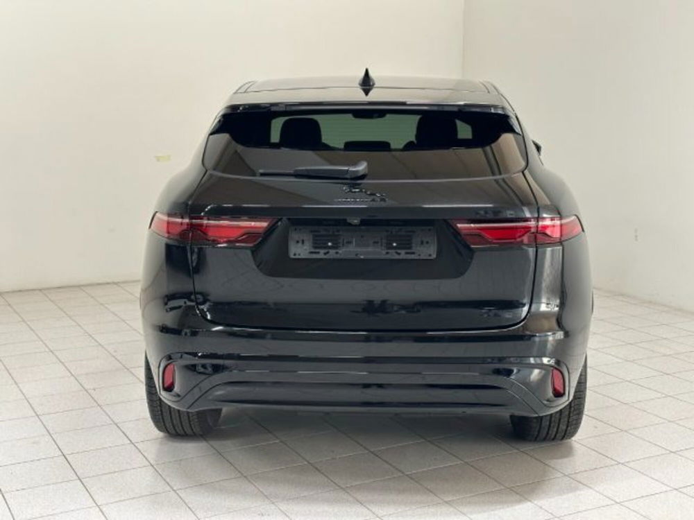 Jaguar F-Pace nuova a Novara (8)