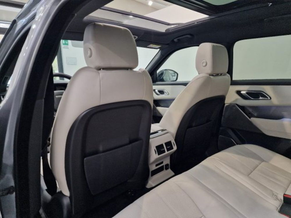 Land Rover Range Rover Velar usata a Novara (11)