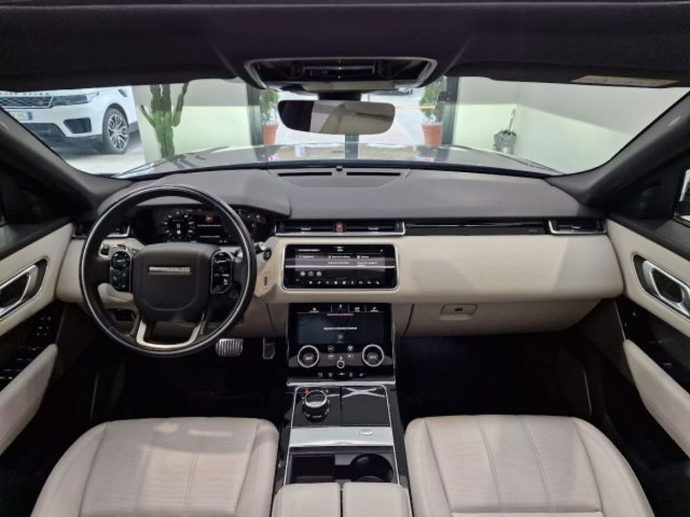 Land Rover Range Rover Velar usata a Novara (12)