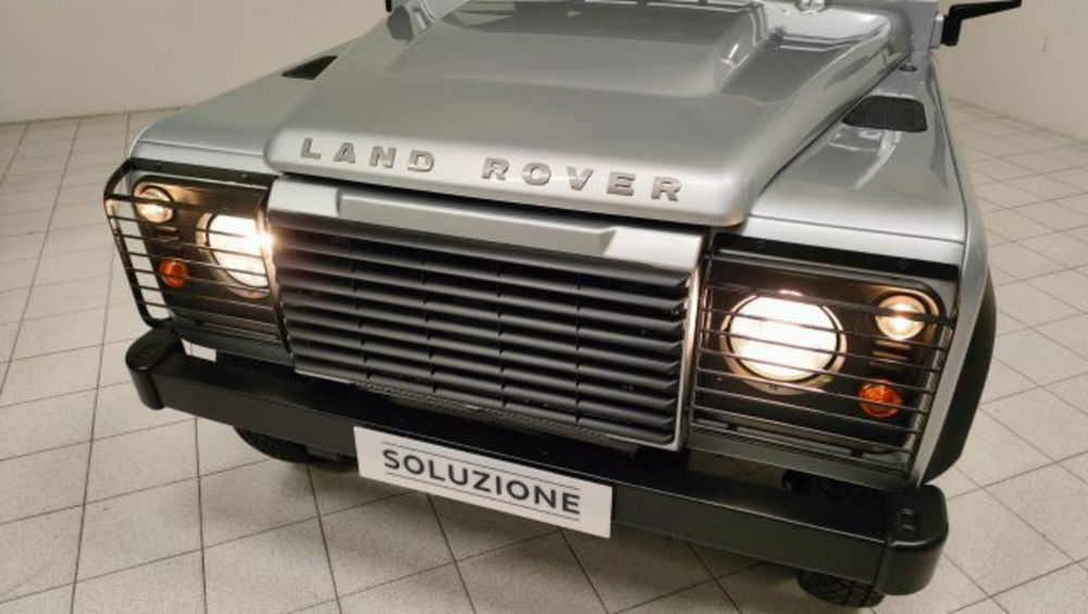 Land Rover Defender usata a Novara (16)