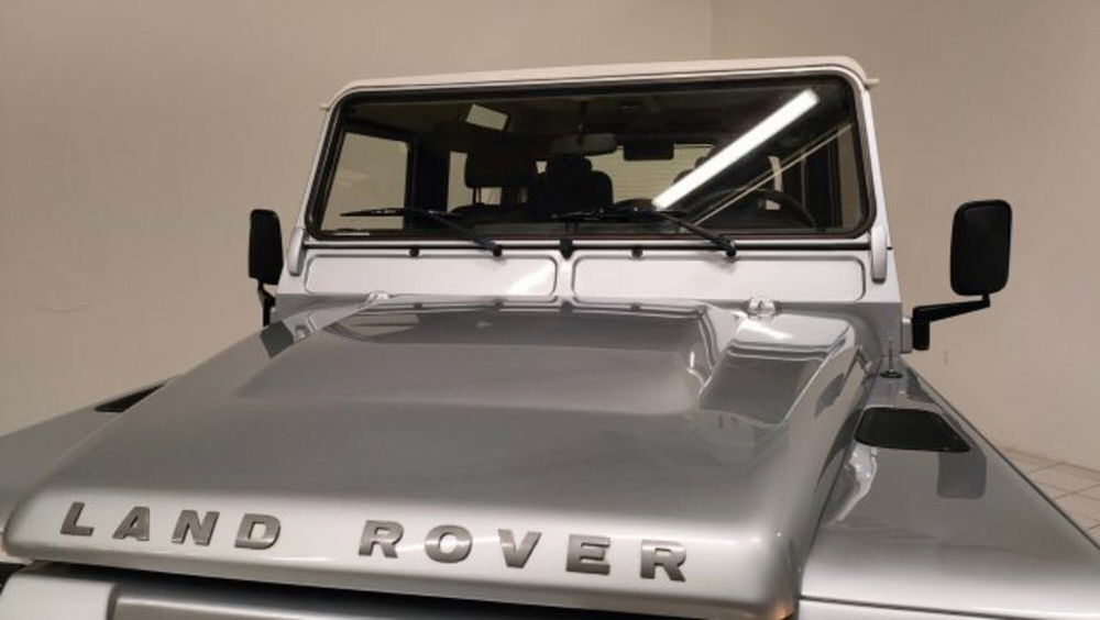 Land Rover Defender usata a Novara (17)