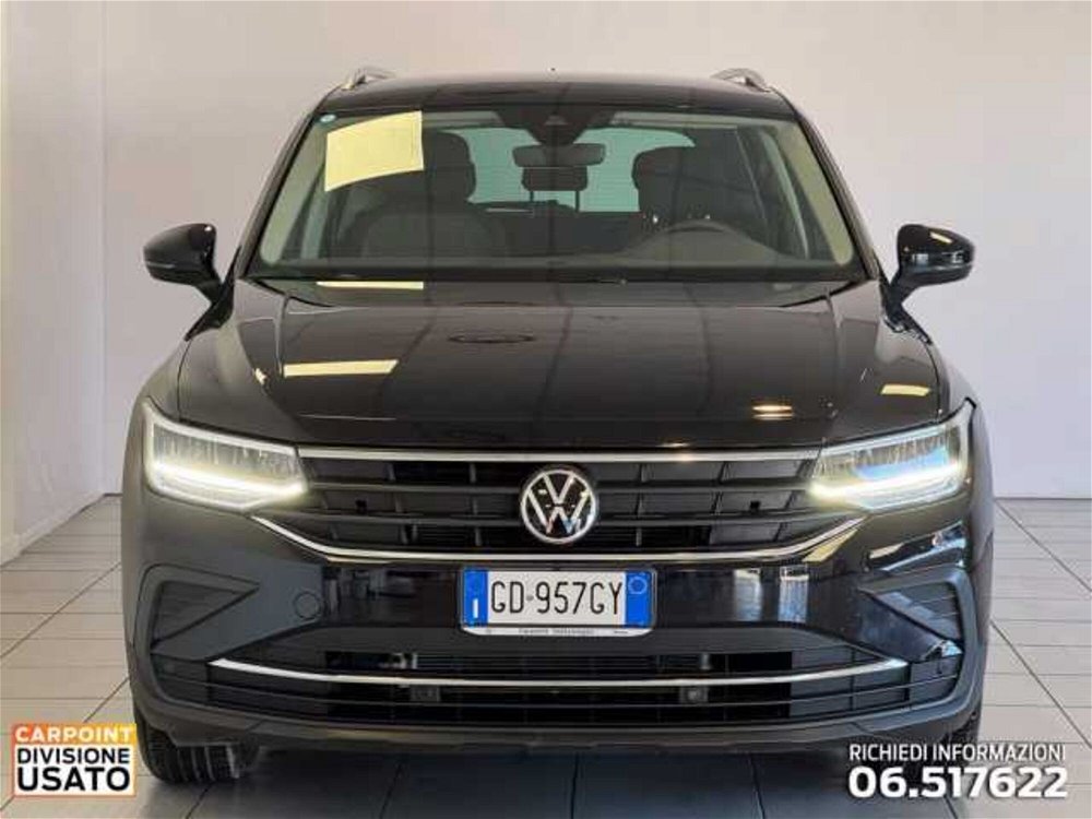 Volkswagen Tiguan 1.5 TSI ACT Life del 2021 usata a Roma (2)