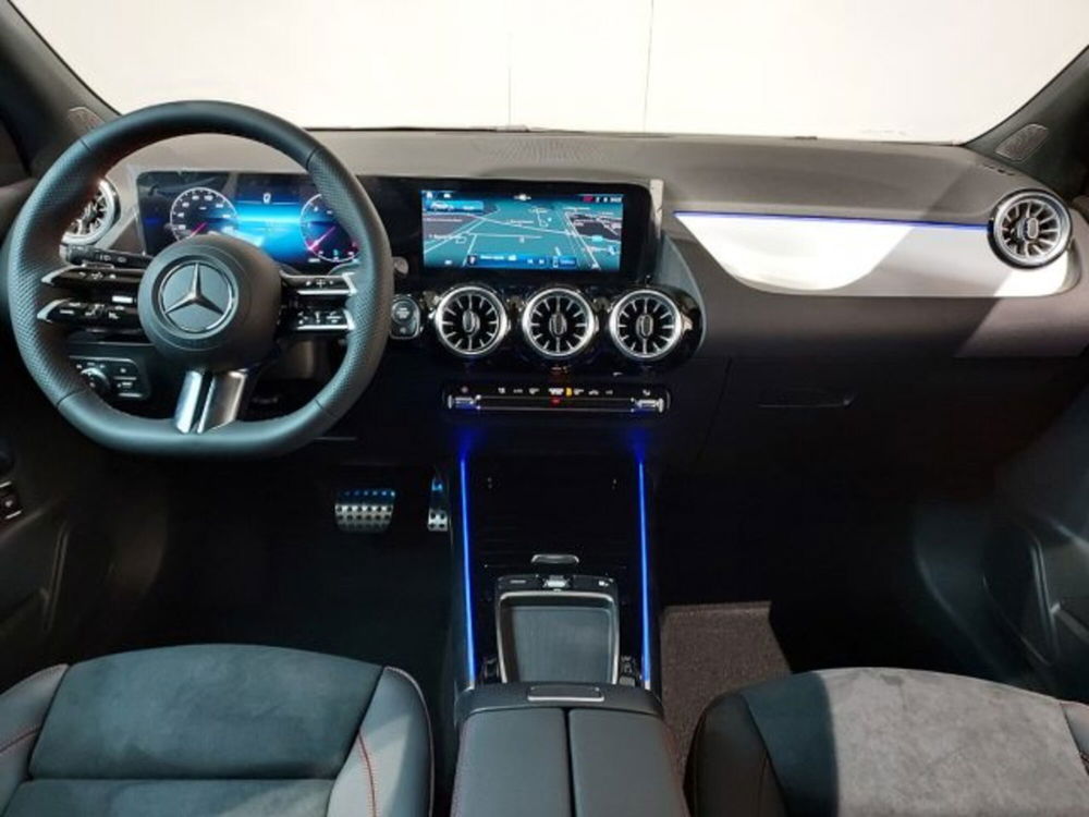 Mercedes-Benz GLA SUV nuova a Bologna (14)