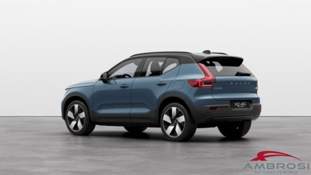 Volvo XC40 Recharge Pure Electric Single Motor FWD Ultimate N1 nuova a Corciano (3)