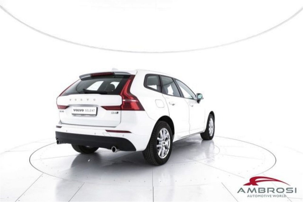 Volvo XC60 D4 AWD Business  del 2018 usata a Corciano (3)