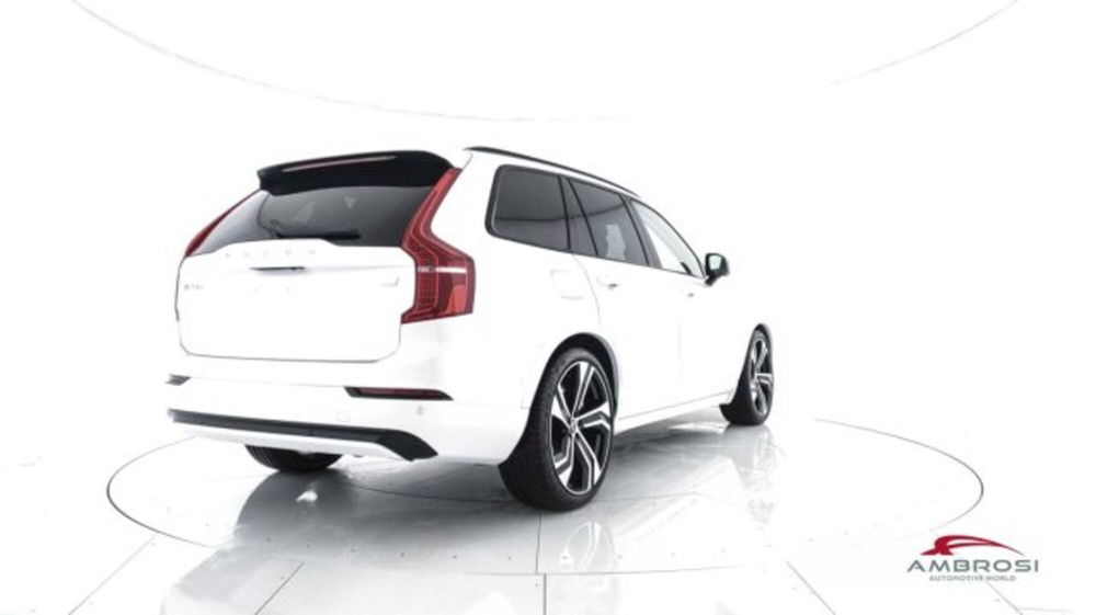 Volvo XC90 B5 AWD automatico Core nuova a Corciano (3)