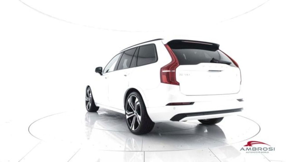 Volvo XC90 B5 AWD automatico Core nuova a Corciano (4)