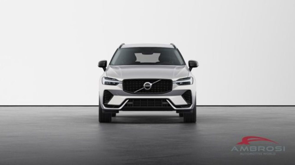 Volvo XC60 B4 (d) AWD automatico Plus Dark nuova a Corciano (5)