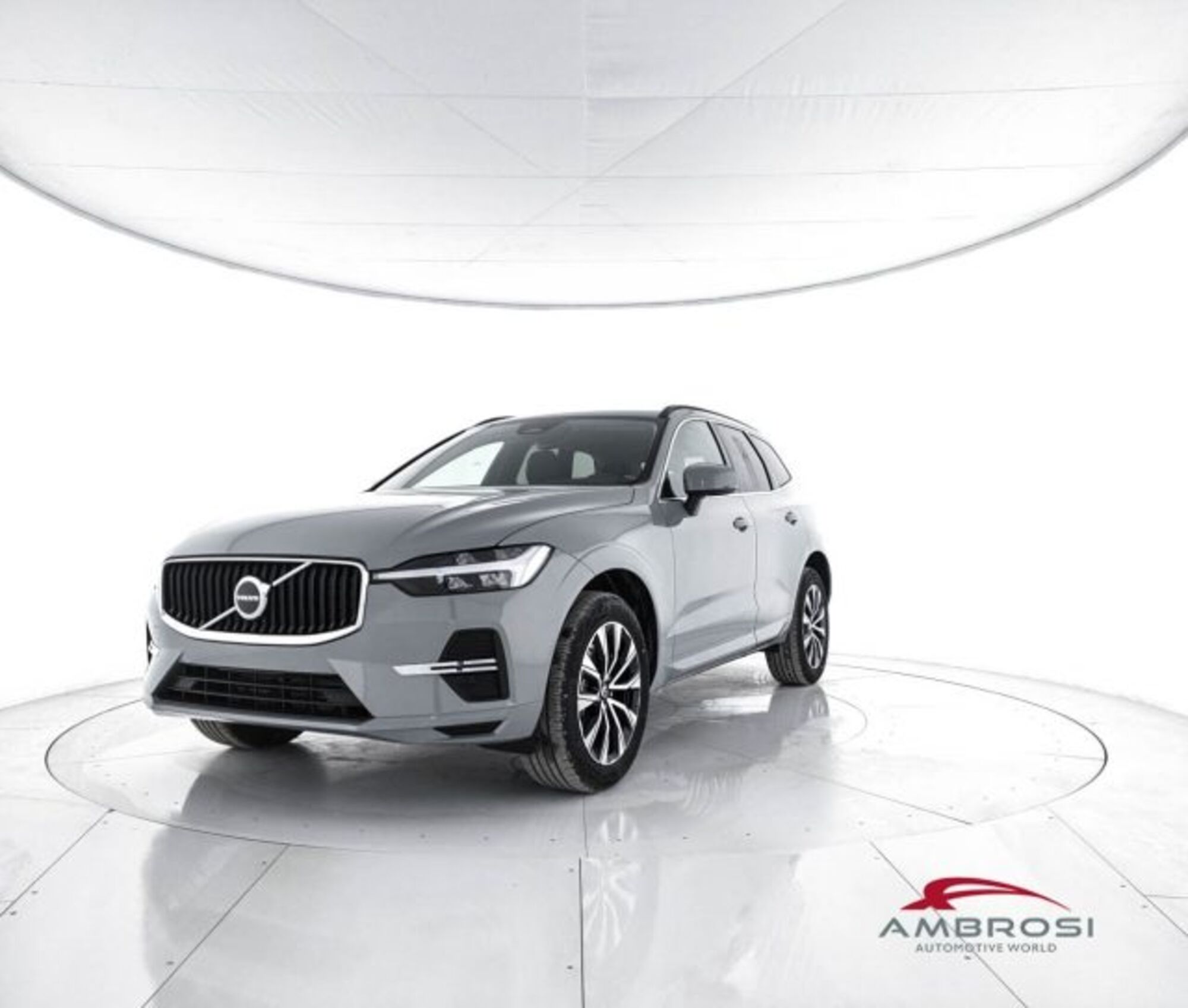 Volvo XC60 B4 (d) AWD automatico Core N1 nuova a Corciano