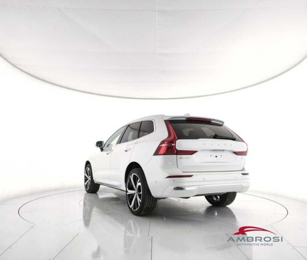 Volvo XC60 nuova a Perugia (4)