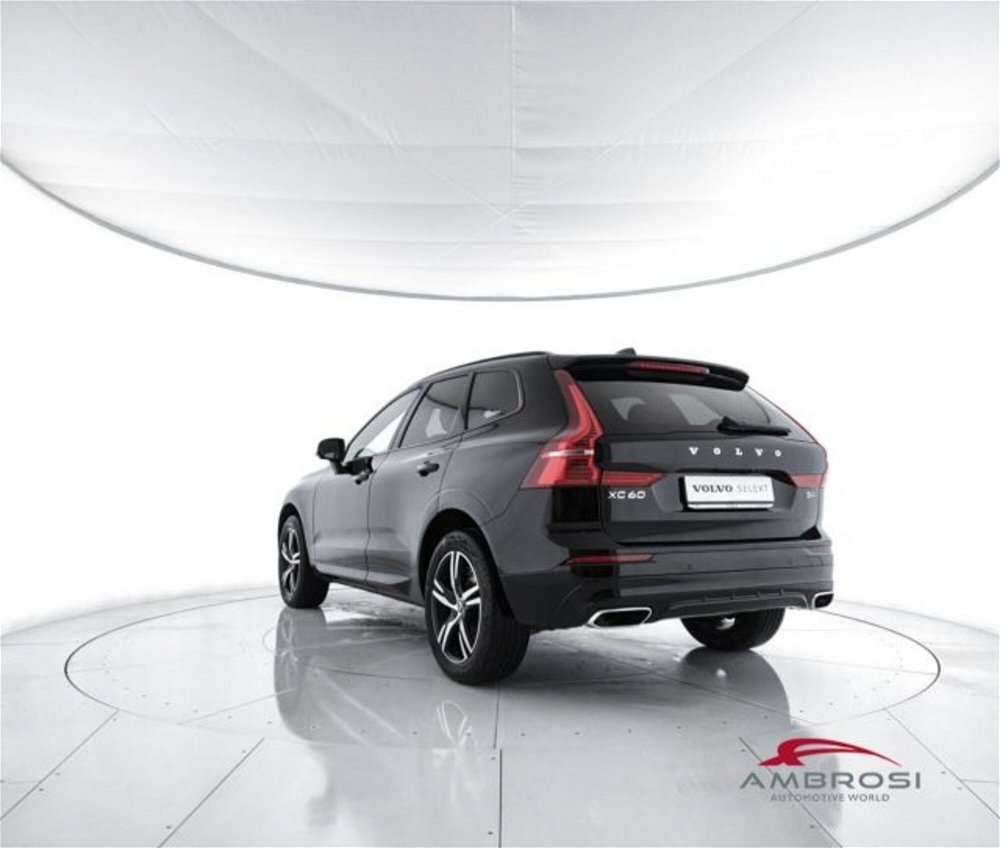 Volvo XC60 B4 (d) AWD Geartronic R-design N1 del 2021 usata a Corciano (4)