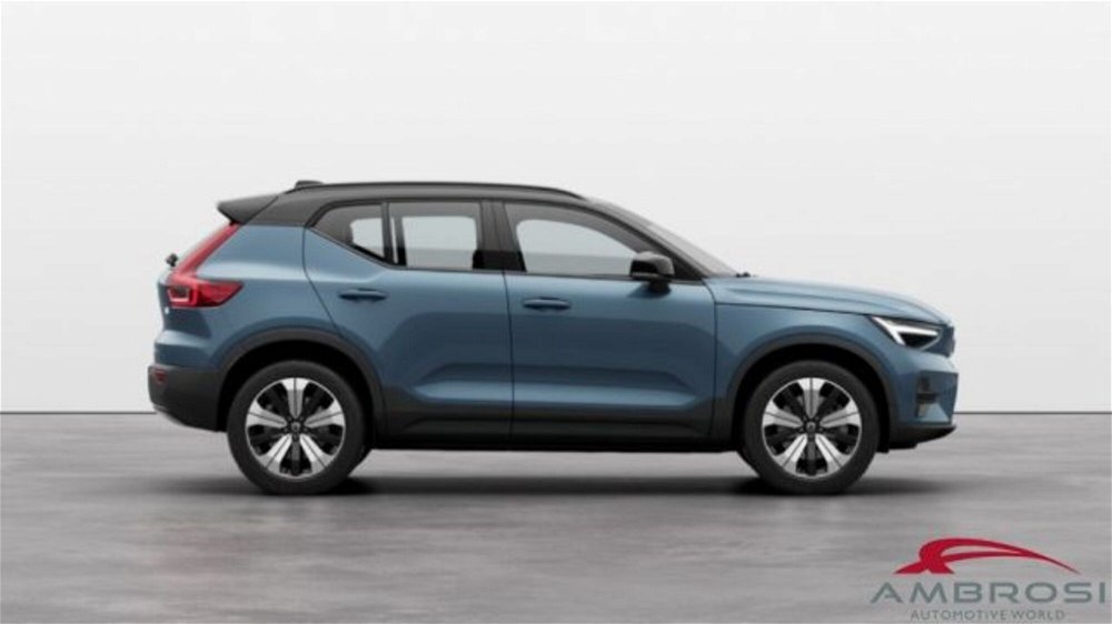 Volvo XC40 Recharge Pure Electric Twin Motor AWD Plus  nuova a Corciano (2)